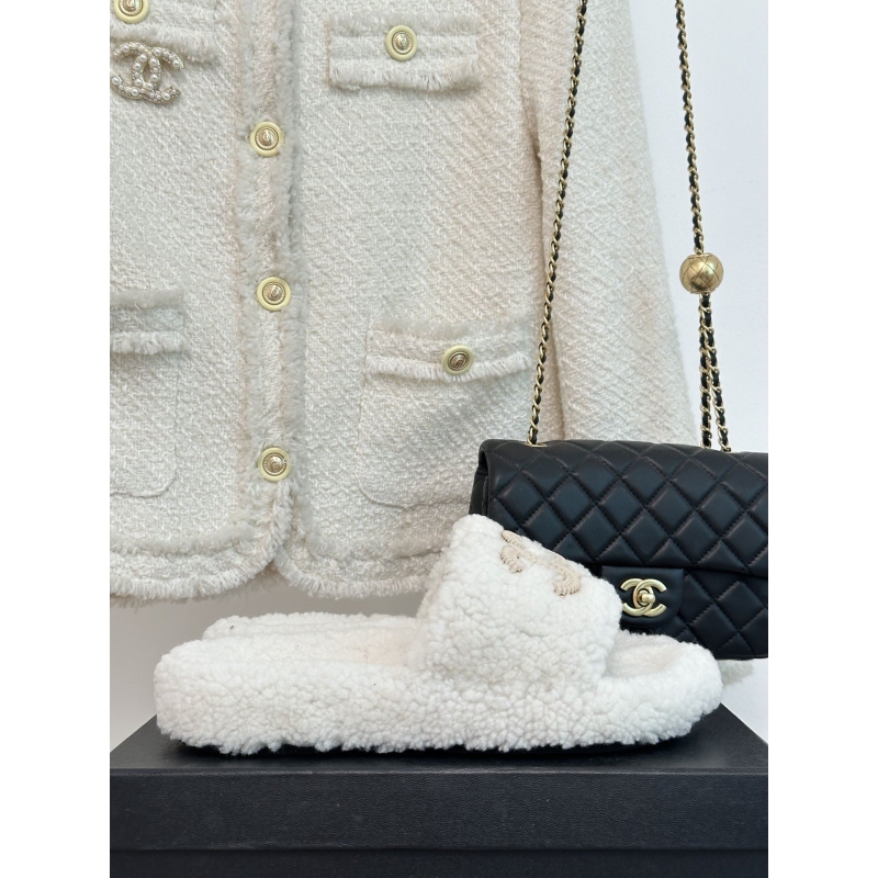 Ch*el slippers